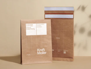 Pochette d’expédition en papier personnalisée pour emballer des objets publicitaires