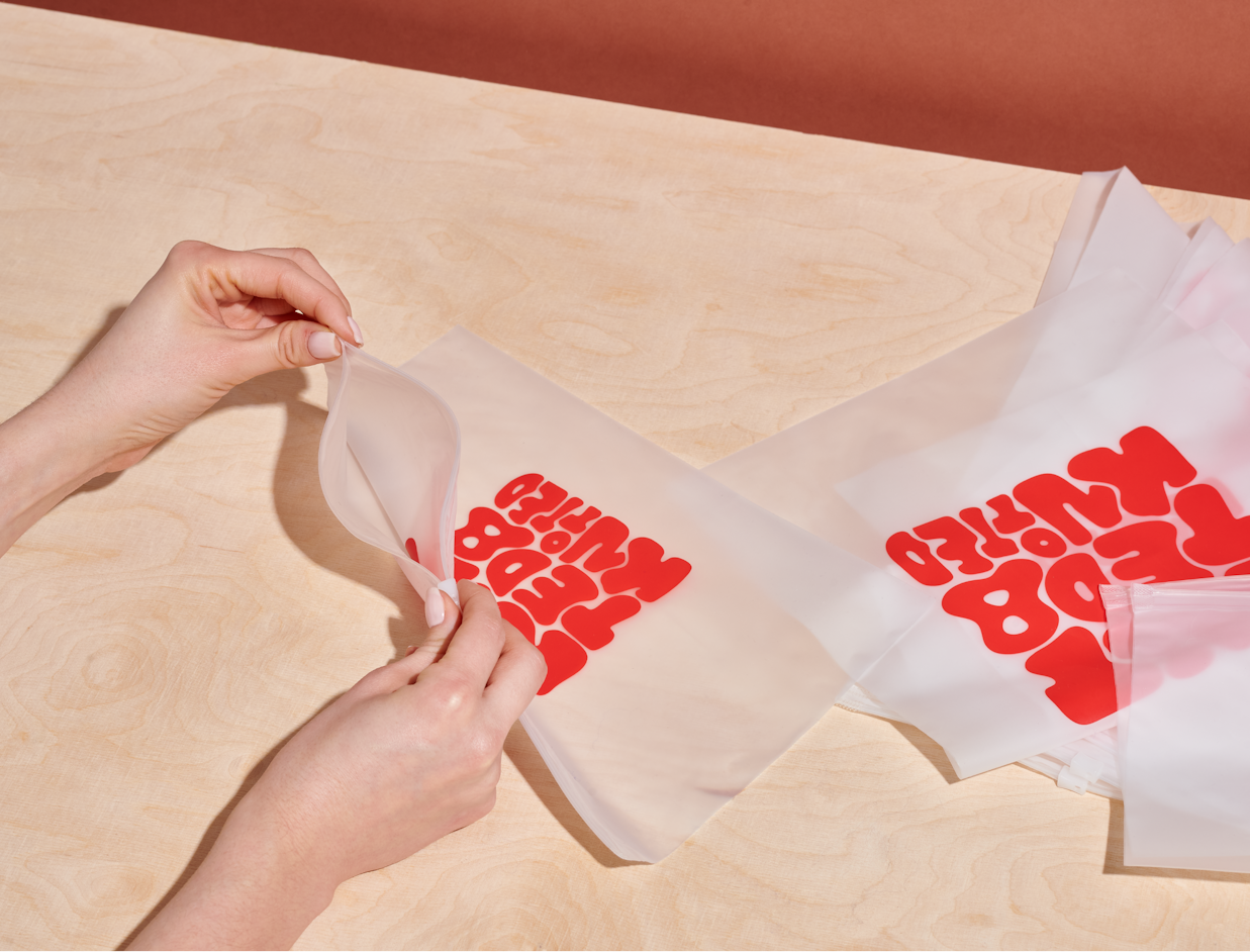 Pochette avec fermeture zip personnalisable 4